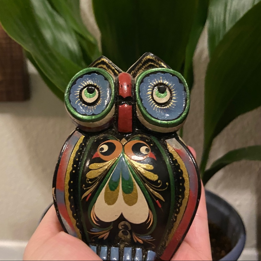 Hand carved & painted owl from Aruba